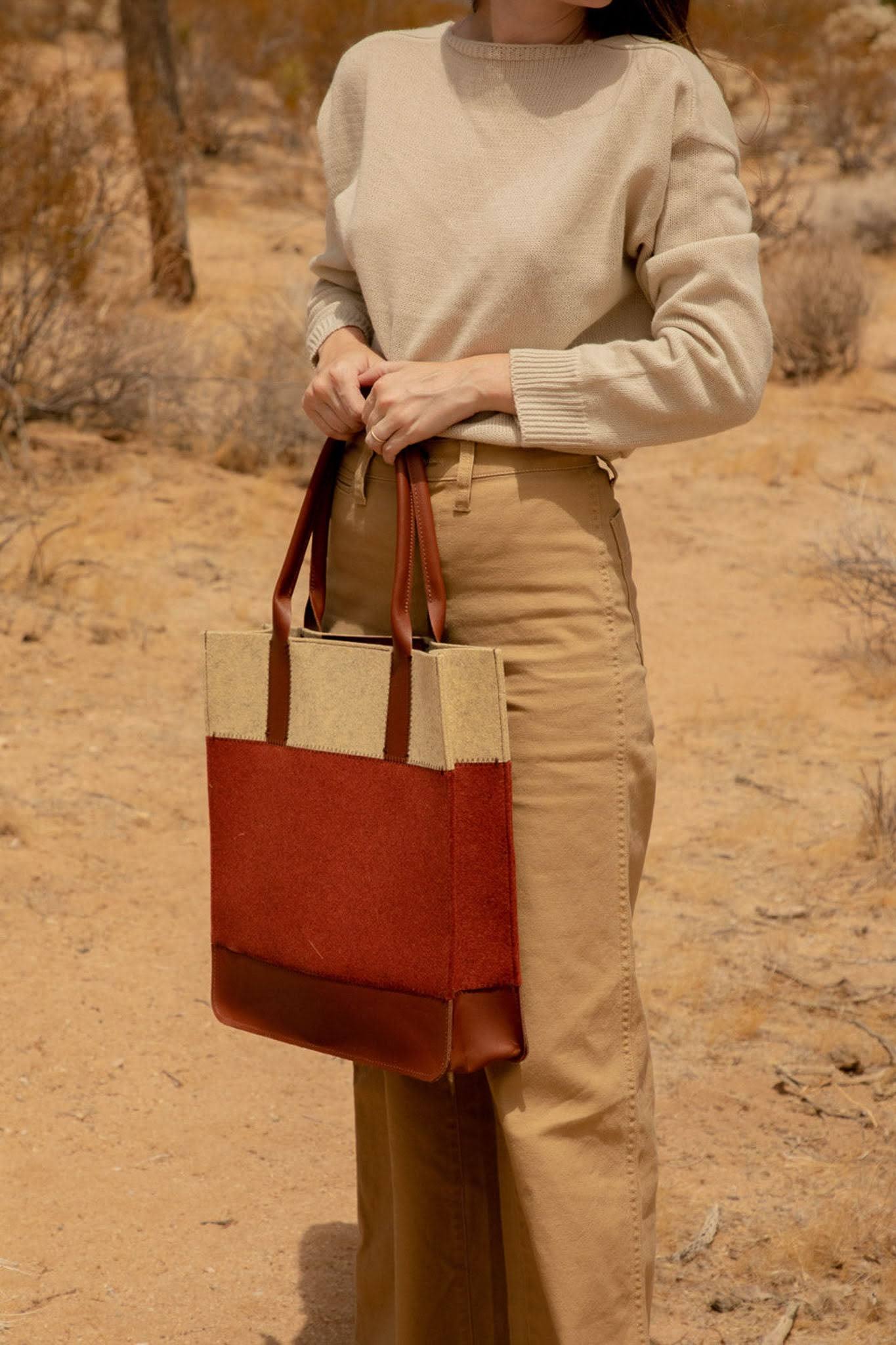 Tote - Granite, Heather White Felt, Black Leather