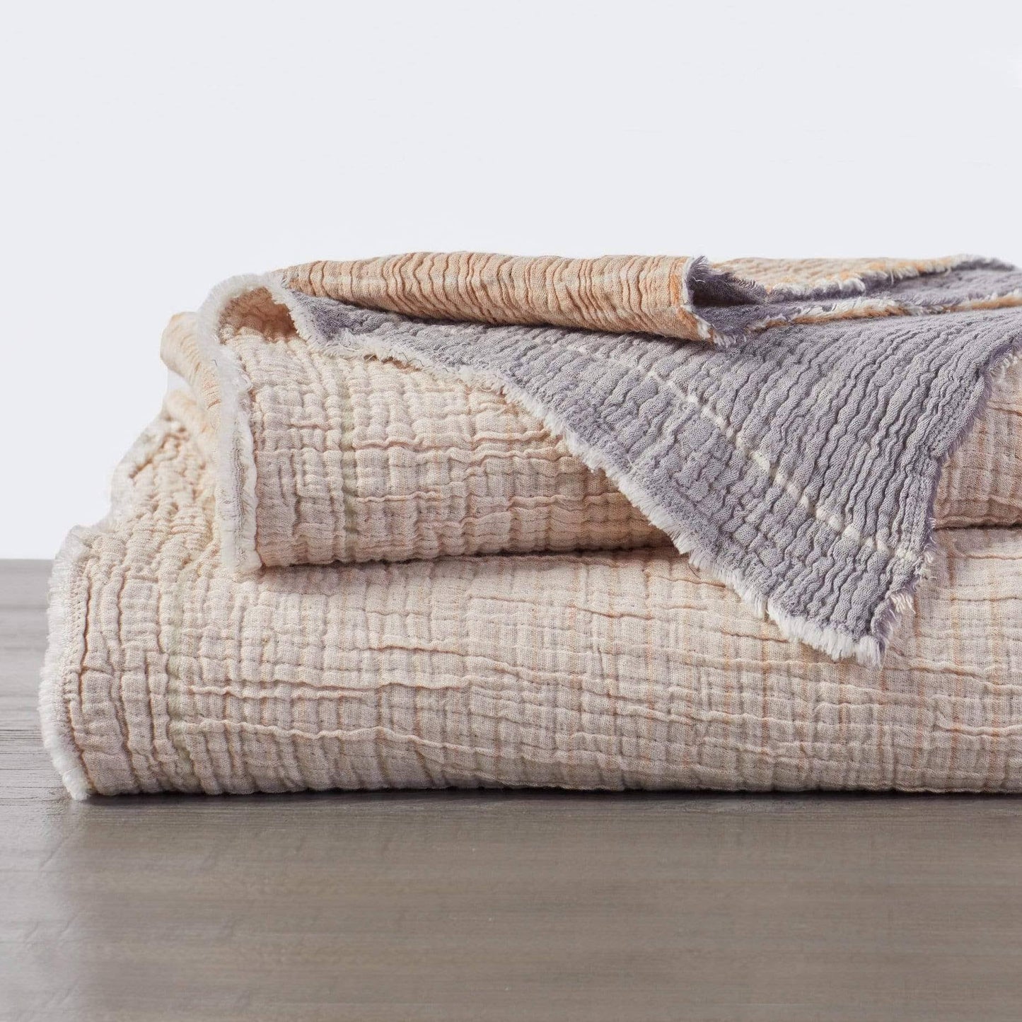 Topanga Organic Matelasse Blanket King / Warm Stripe