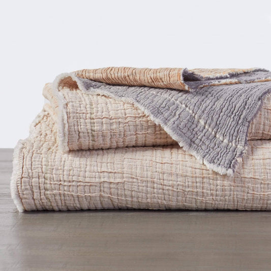 Topanga Organic Matelasse Throw - Redwood